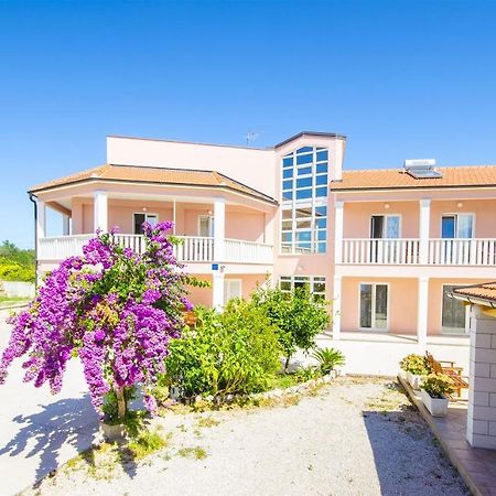Apartments Hrgovic Рогозница Экстерьер фото