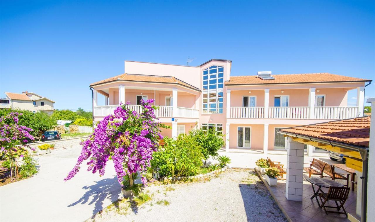 Apartments Hrgovic Рогозница Экстерьер фото