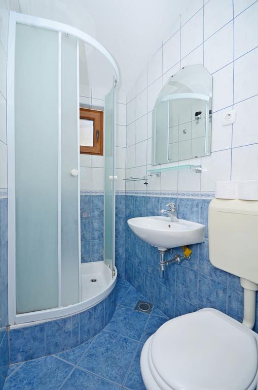 Apartments Hrgovic Рогозница Экстерьер фото