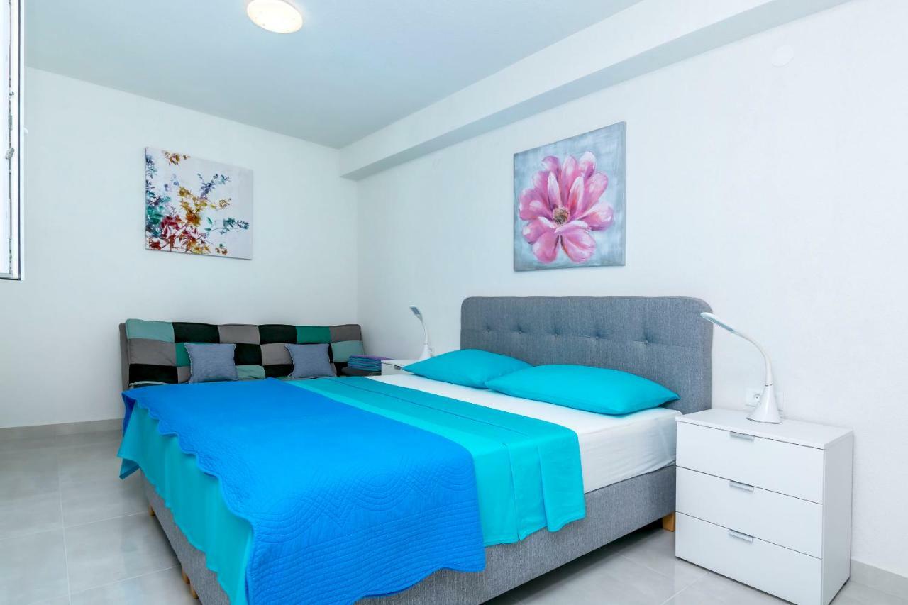 Apartments Hrgovic Рогозница Номер фото